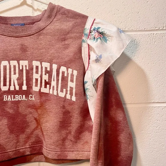 🪡 Handmade 🧵 Ruffle Sweatshirt - Picture 7 of 8